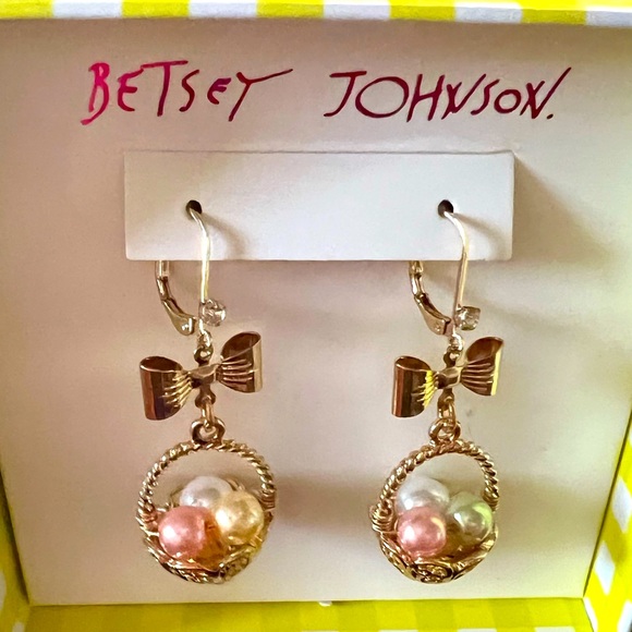 New Betsey Johnson Egg Basket Earrings - Picture 6 of 8